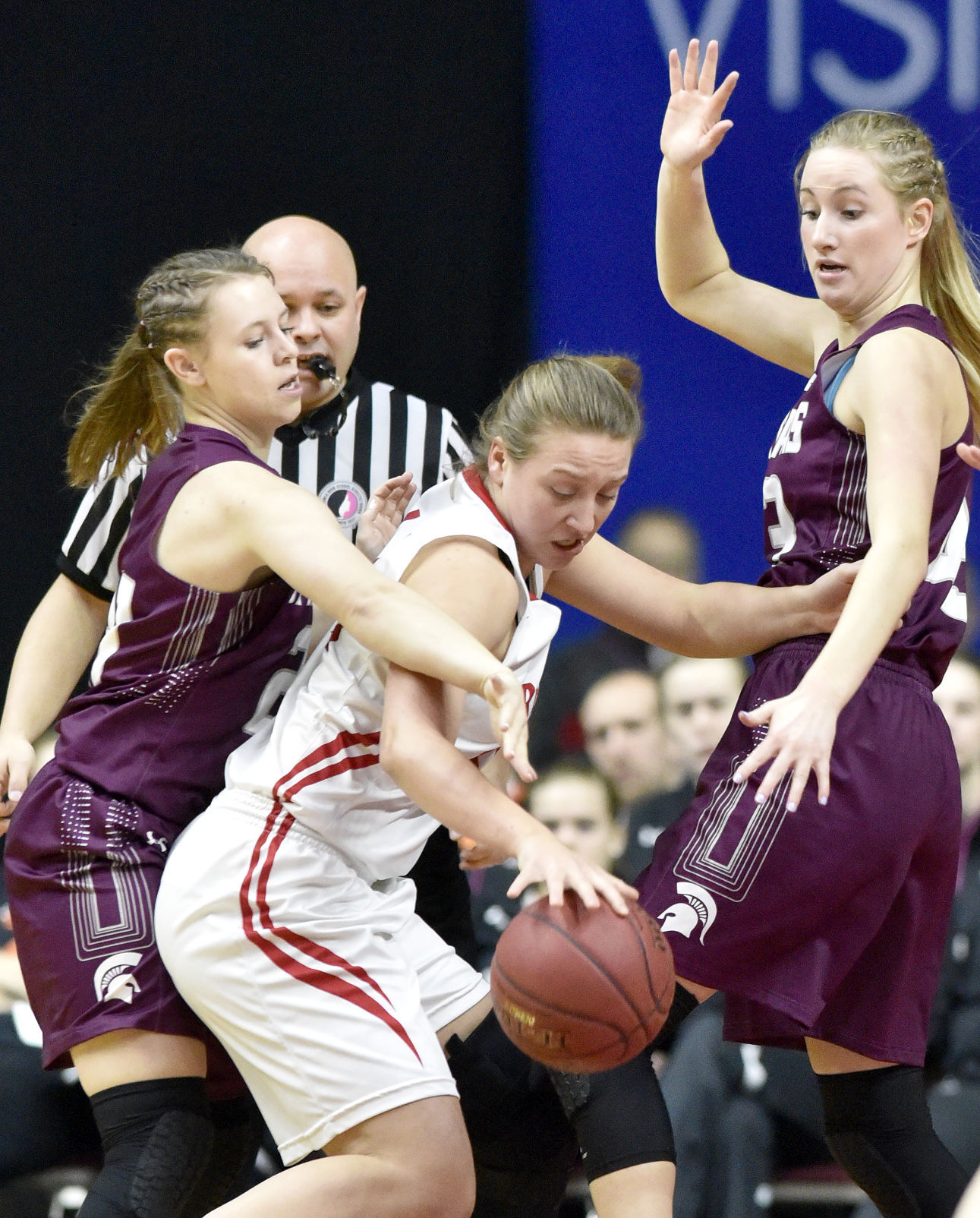 Grundy Center vs Treynor state basketball